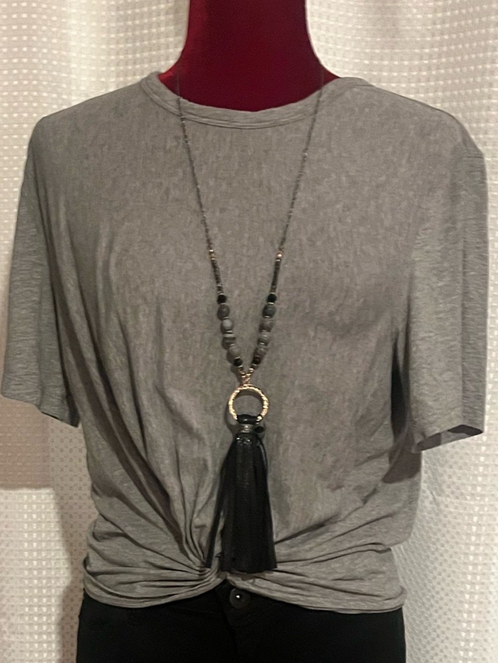 Lululemon Women’s Grey SS Twist Front Tee (8)